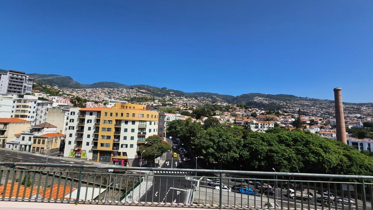 Garden And Seaview Apartment - Free Parking Funchal  Exteriör bild